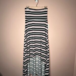 NWT LuLaRoe Olivia High-Low Skirt